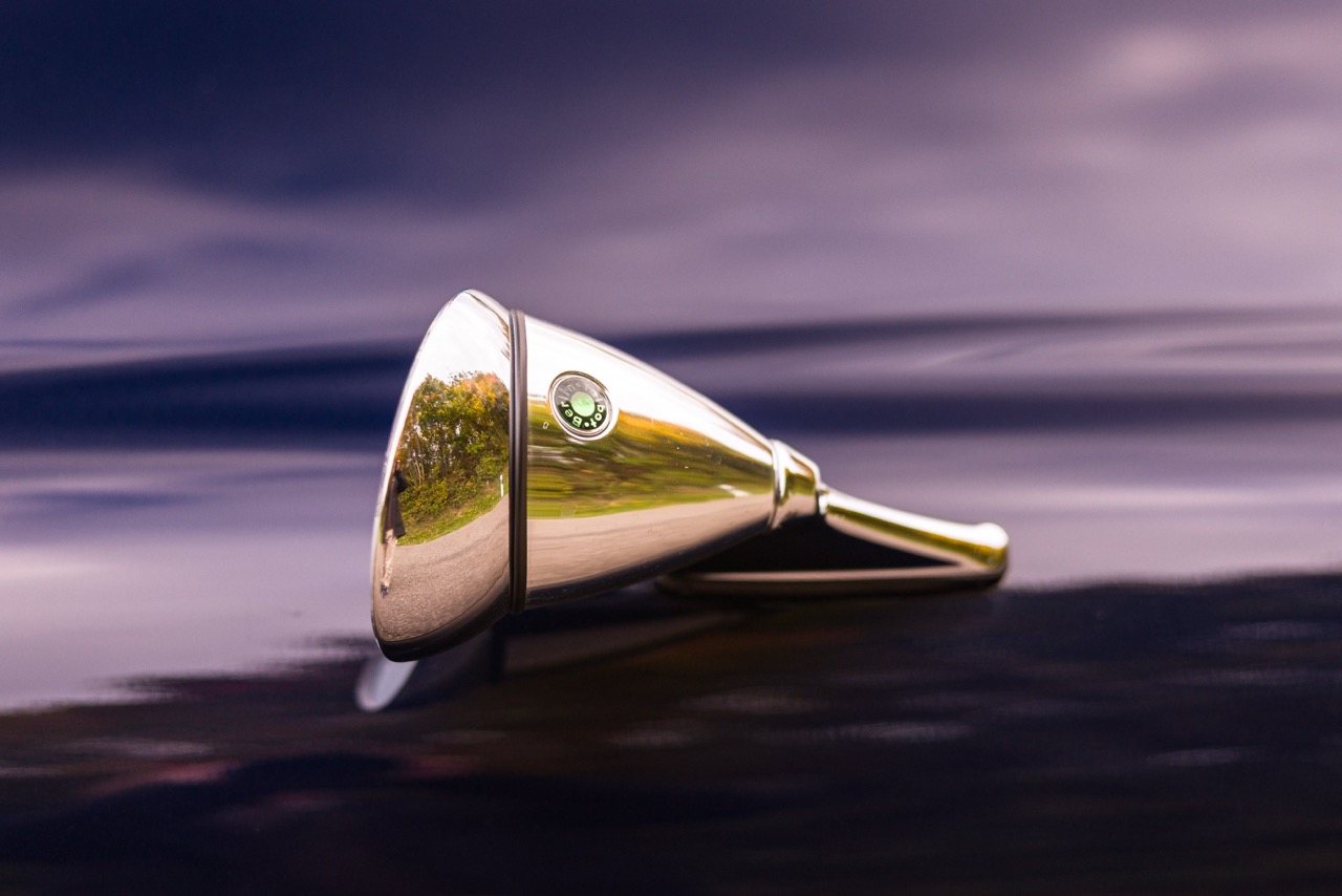 Aston Martin DB24 11