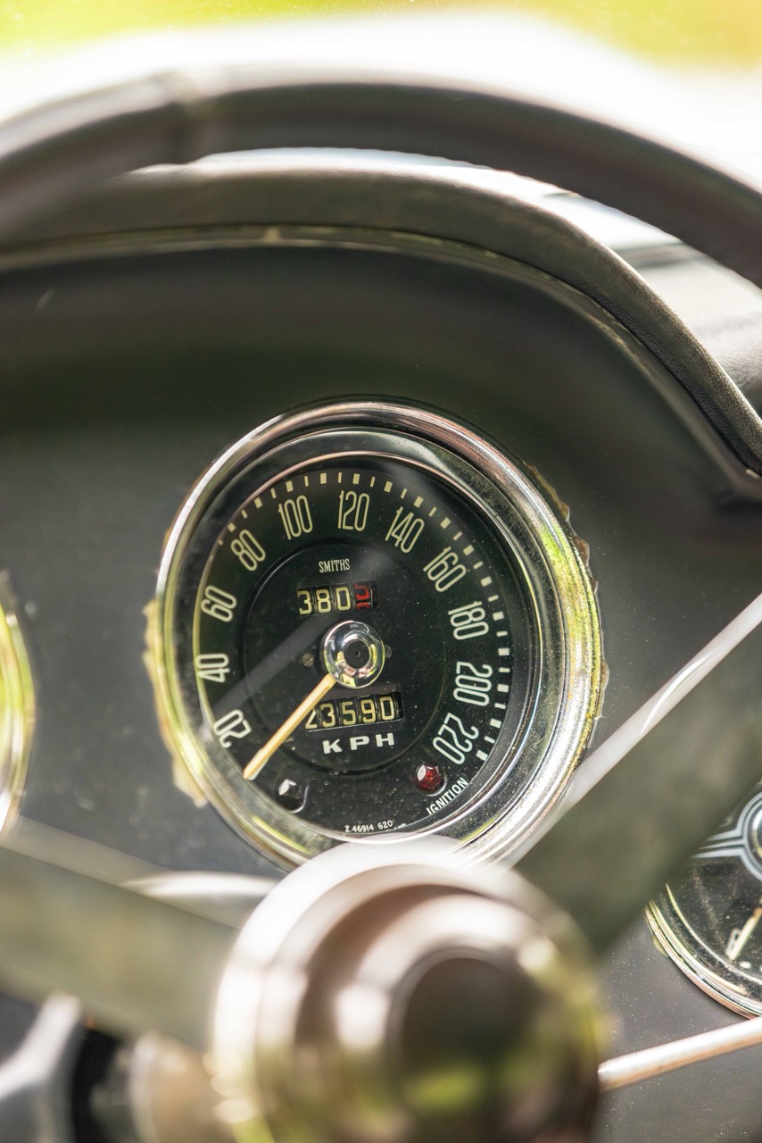 Aston Martin DB2/4 Scheuni 9