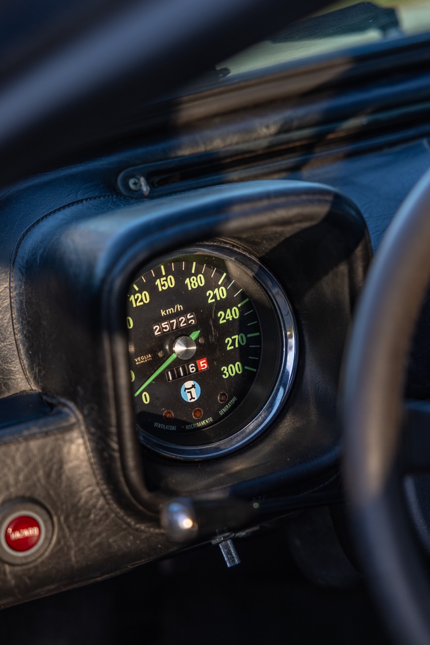 De Tomaso Pantera 7