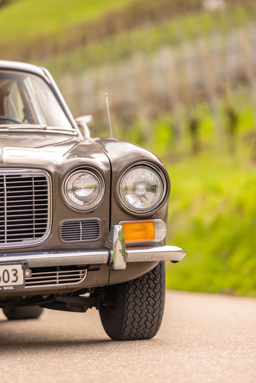 Jaguar XJ6 7